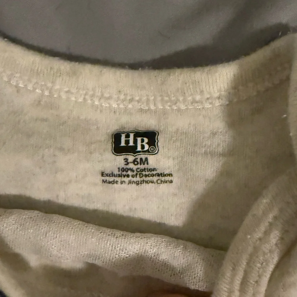 Great Condition! 3-6 Month Baby Onesies - Picture 5 of 9